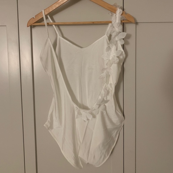 🍍One Piece Swimsuit/bodysuit - Ruffle Embellished - Picture 13 of 16